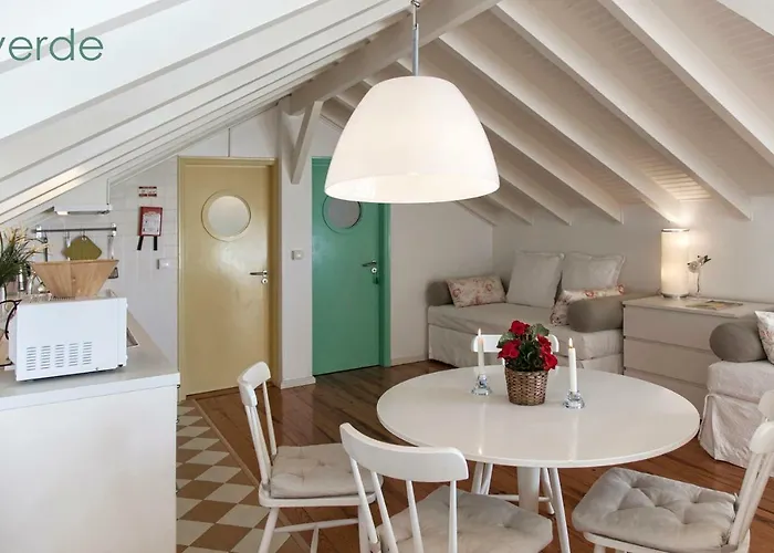 Casa D'arriba Frühstückspension Atouguia Da Baleia