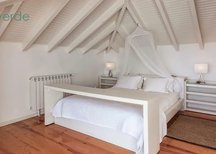 Frühstückspension Casa D'arriba Atouguia Da Baleia